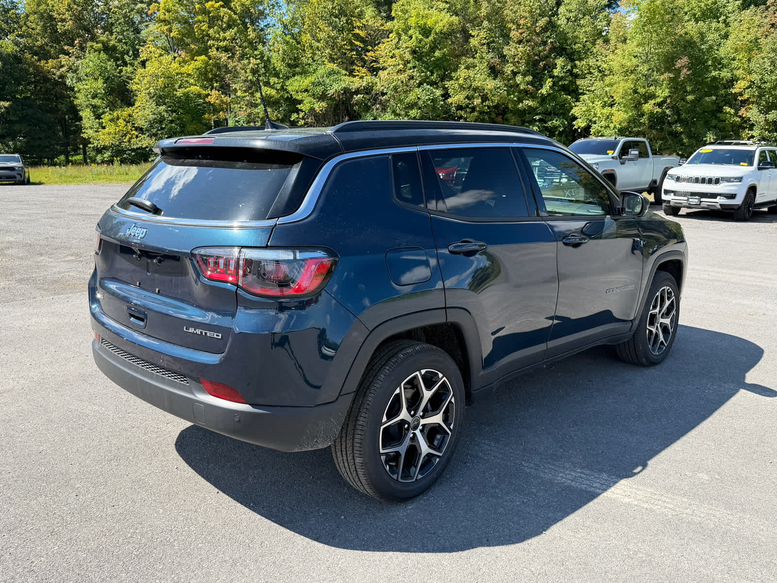 2026 Jeep Compass COMPASS LIMITED 4X4