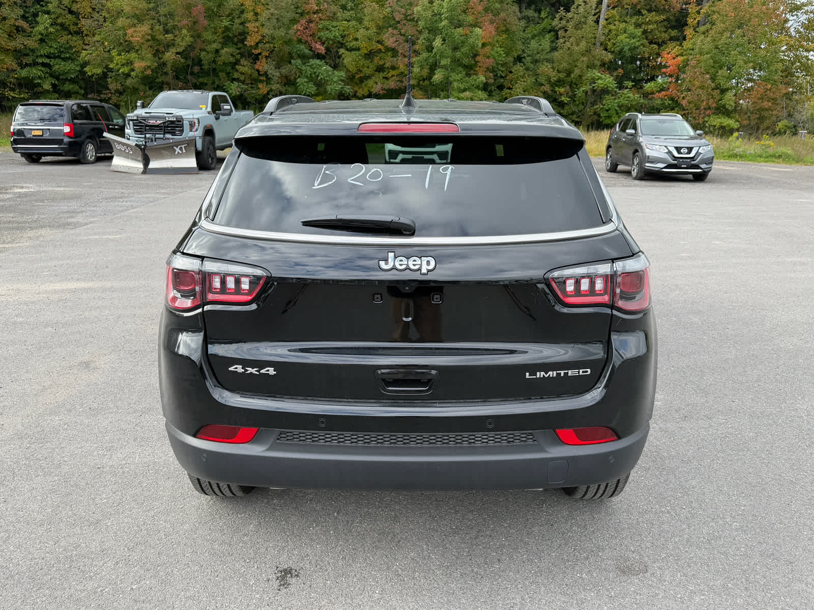 2026 Jeep Compass COMPASS LIMITED 4X4