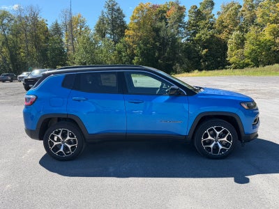 2026 Jeep Compass COMPASS LIMITED 4X4