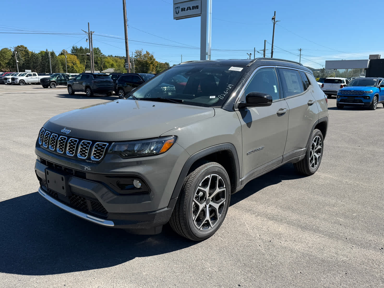 2026 Jeep Compass COMPASS LIMITED 4X4