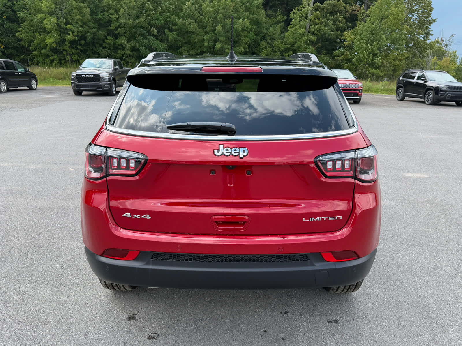 2026 Jeep Compass COMPASS LIMITED 4X4