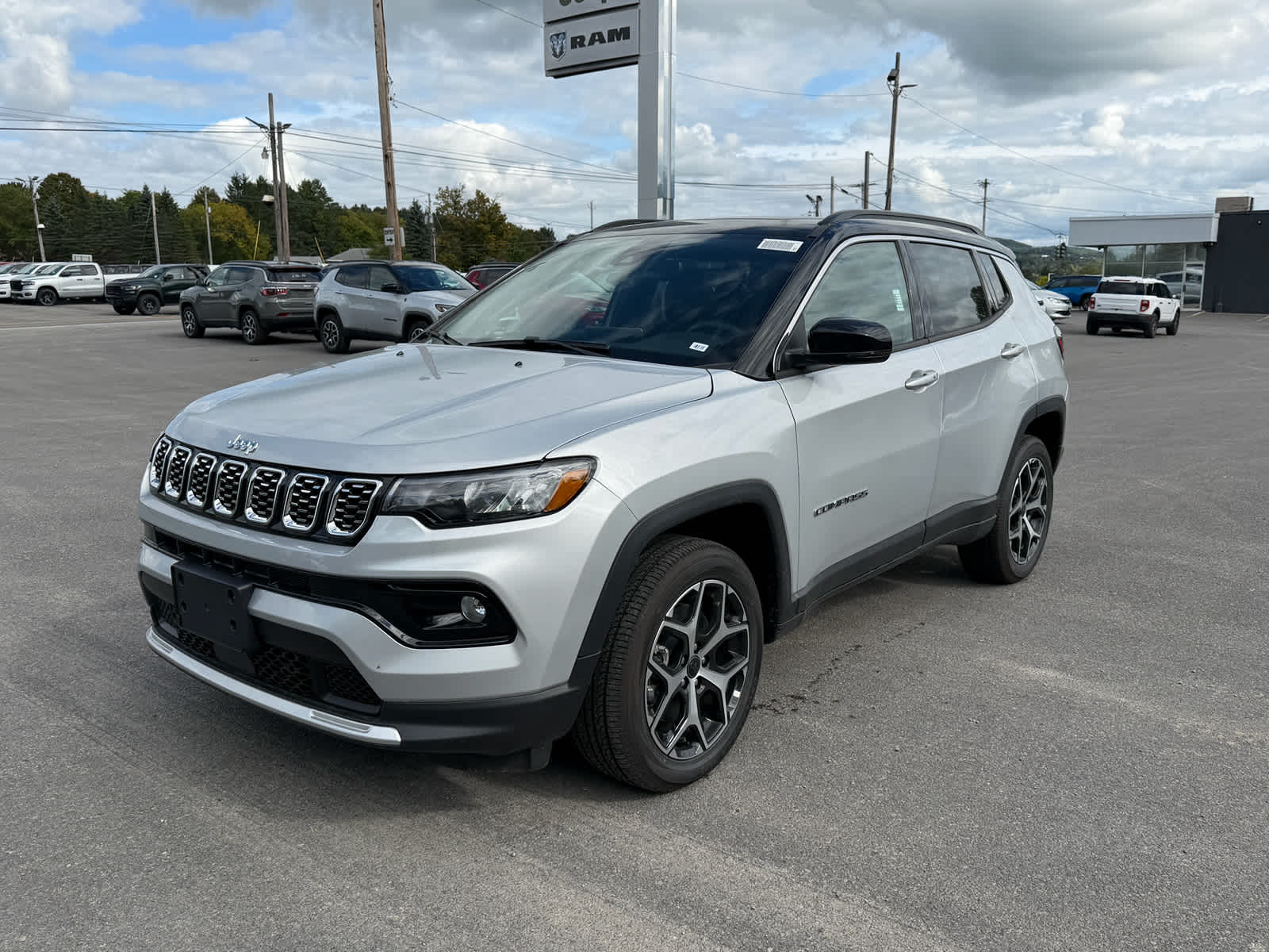 2026 Jeep Compass COMPASS LIMITED 4X4