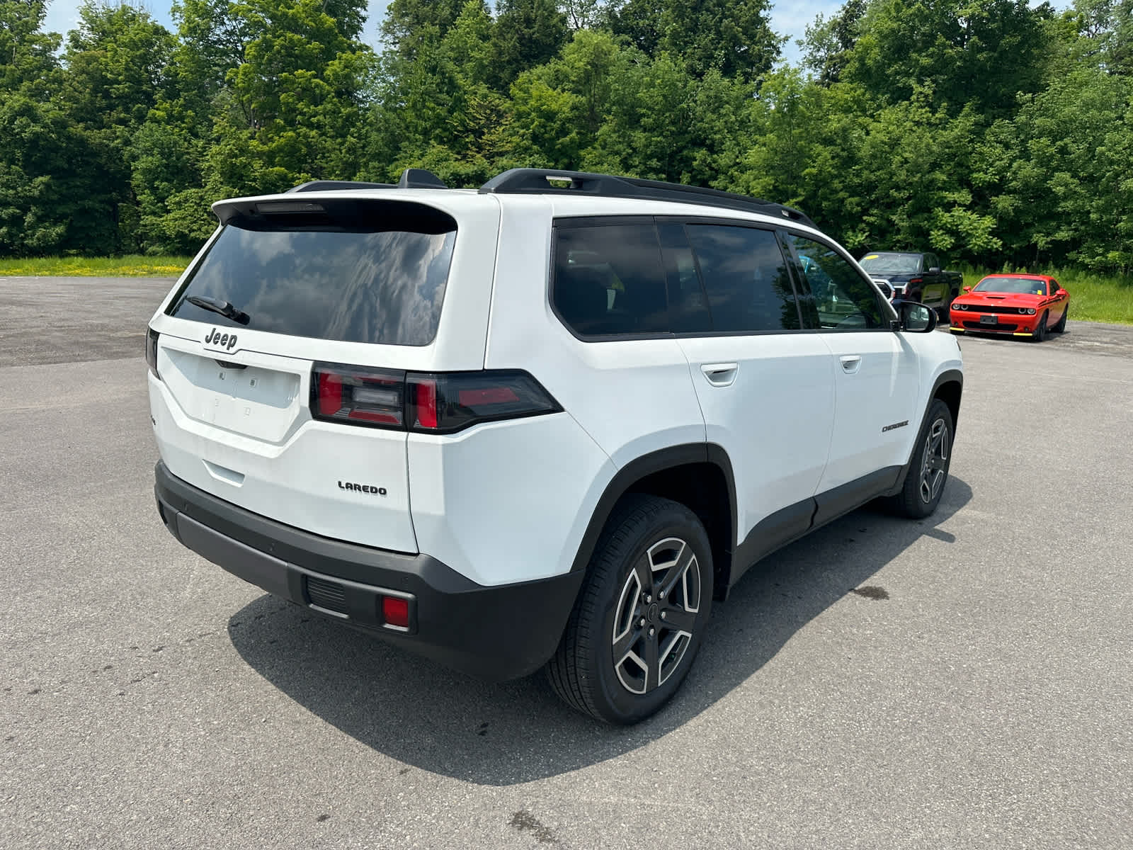 2026 Jeep Cherokee CHEROKEE LAREDO 4X4