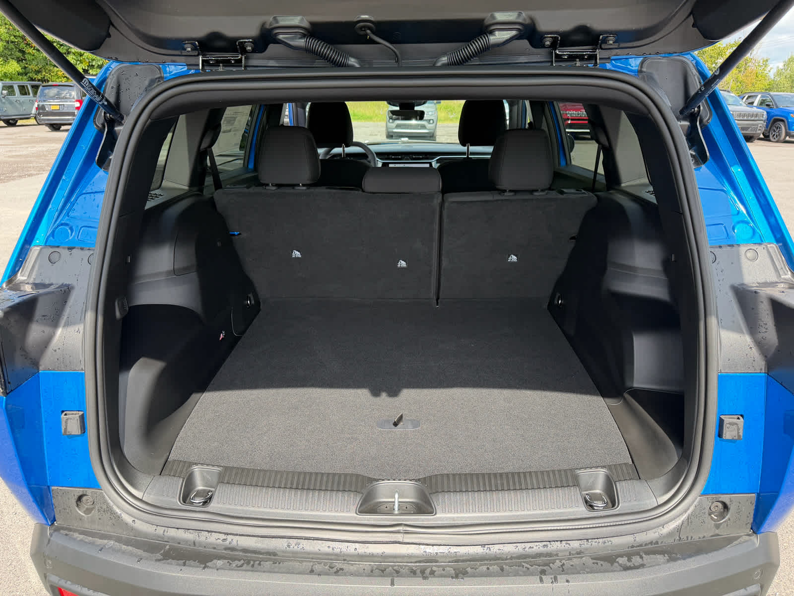 2026 Jeep Cherokee CHEROKEE LAREDO 4X4