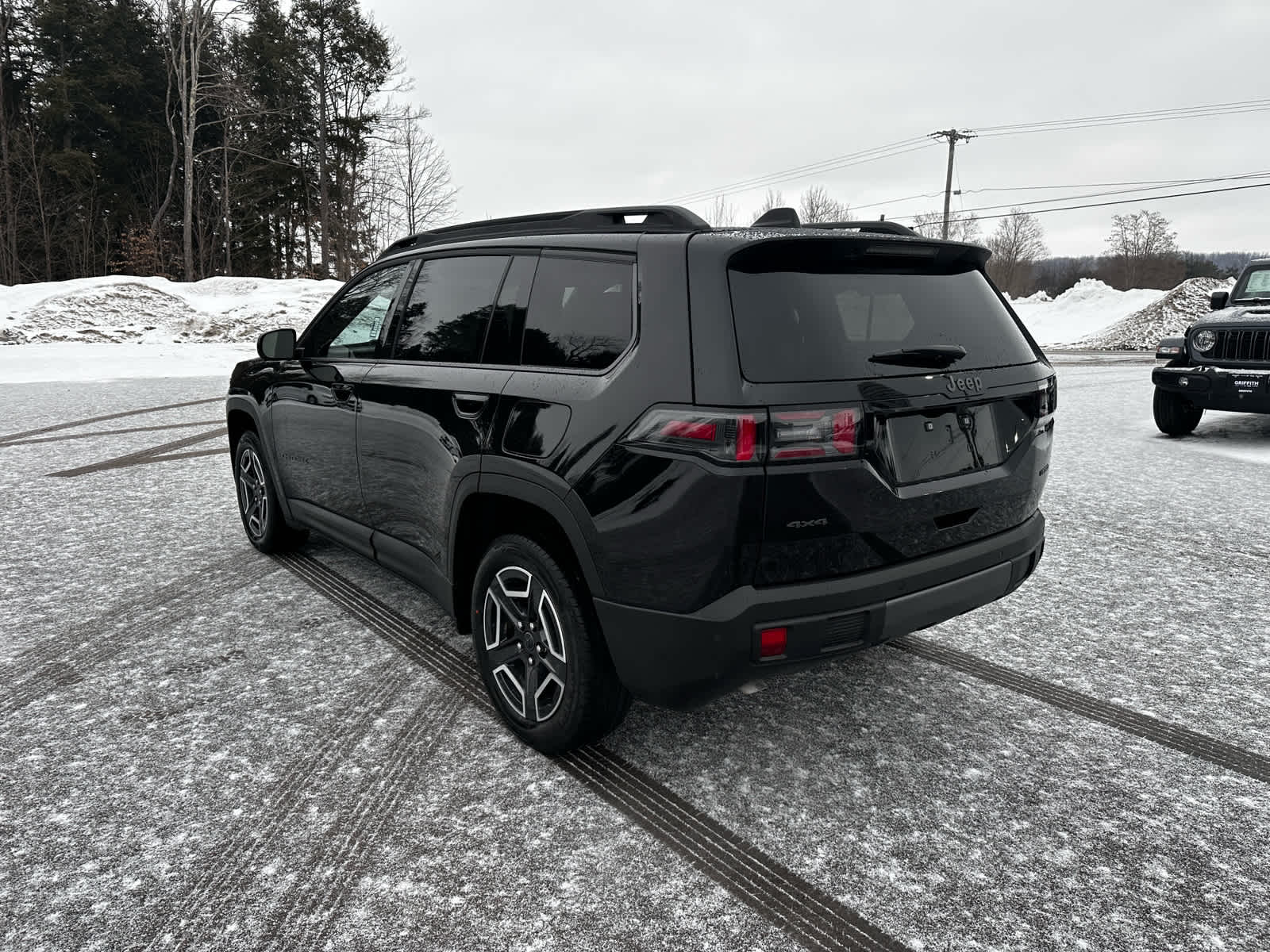 2026 Jeep Cherokee CHEROKEE LAREDO 4X4