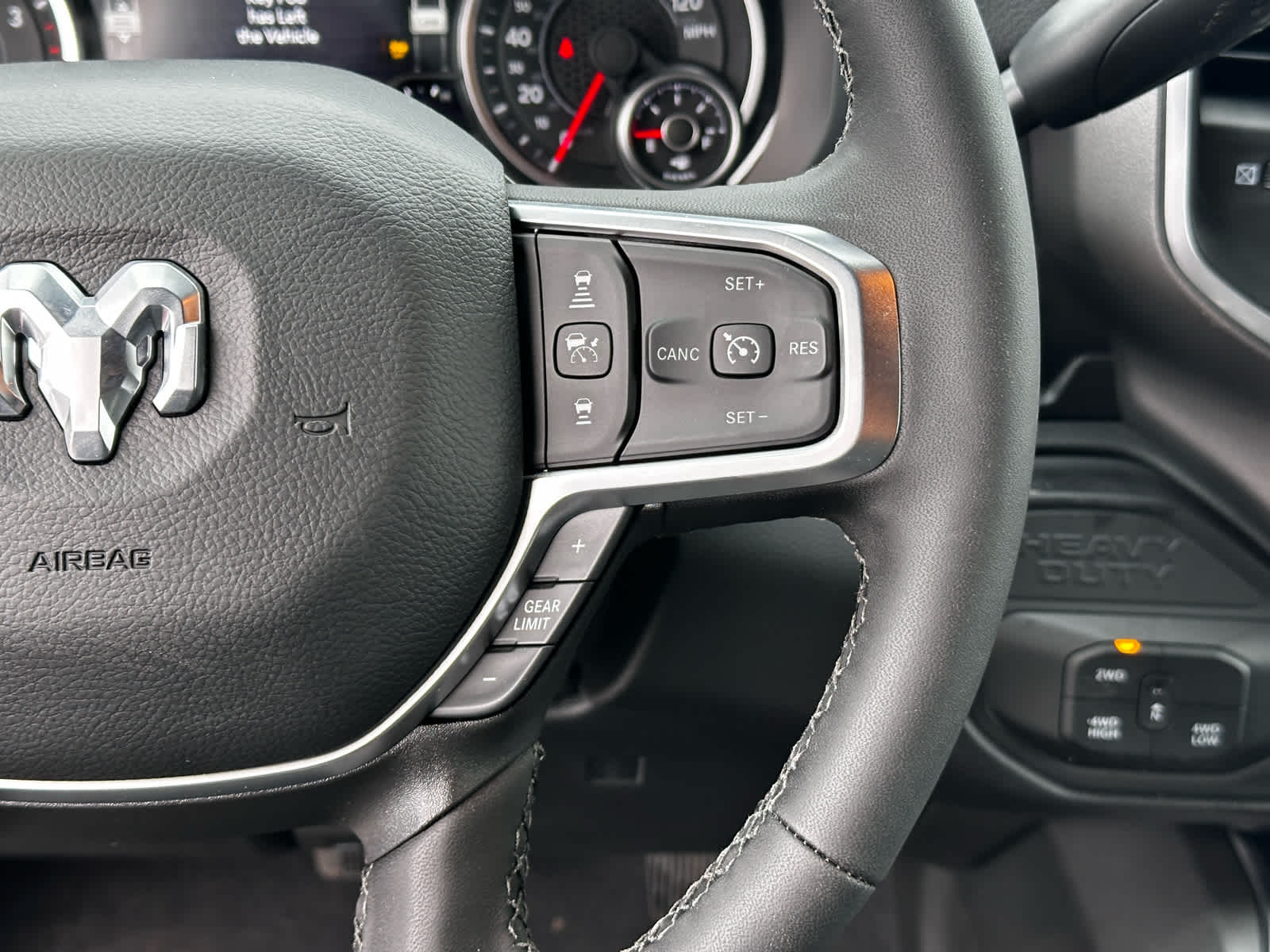 2026 RAM Ram 3500 RAM 3500 BIG HORN CREW CAB 4X4 6'4' BOX