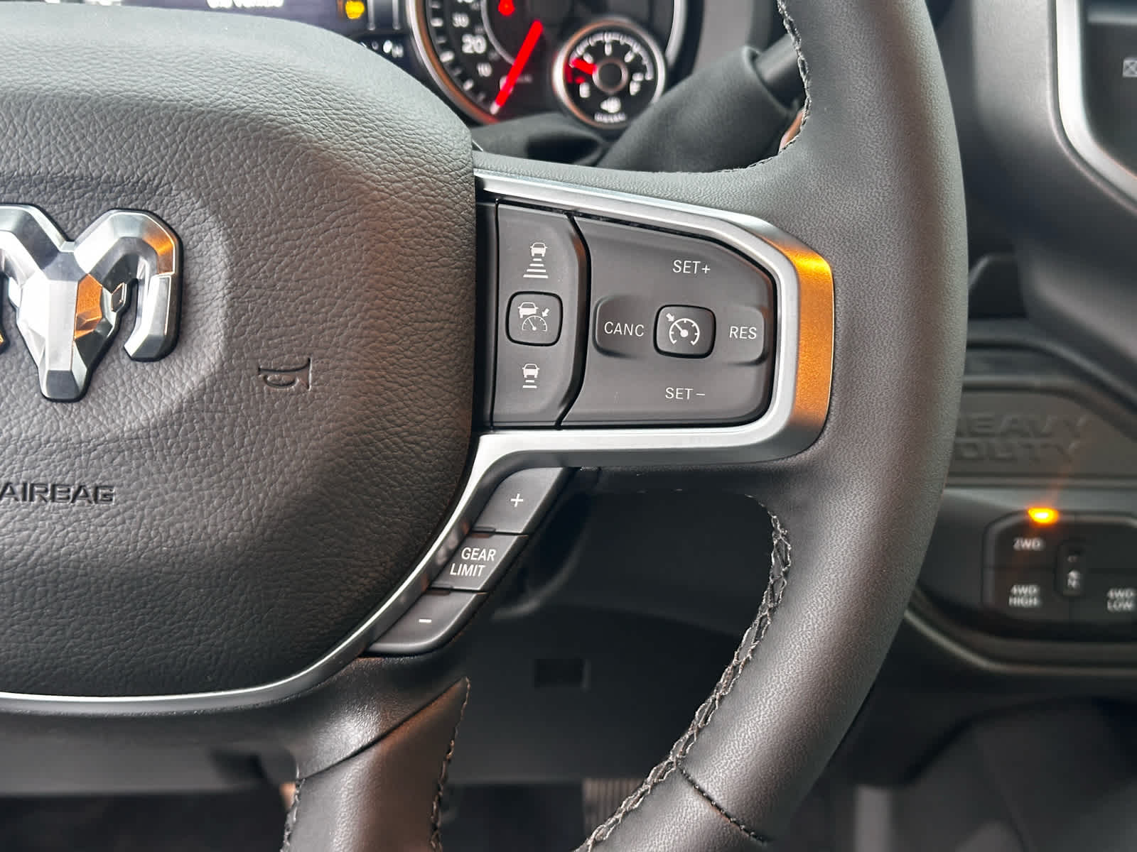 2026 RAM Ram 3500 RAM 3500 BIG HORN CREW CAB 4X4 6'4' BOX