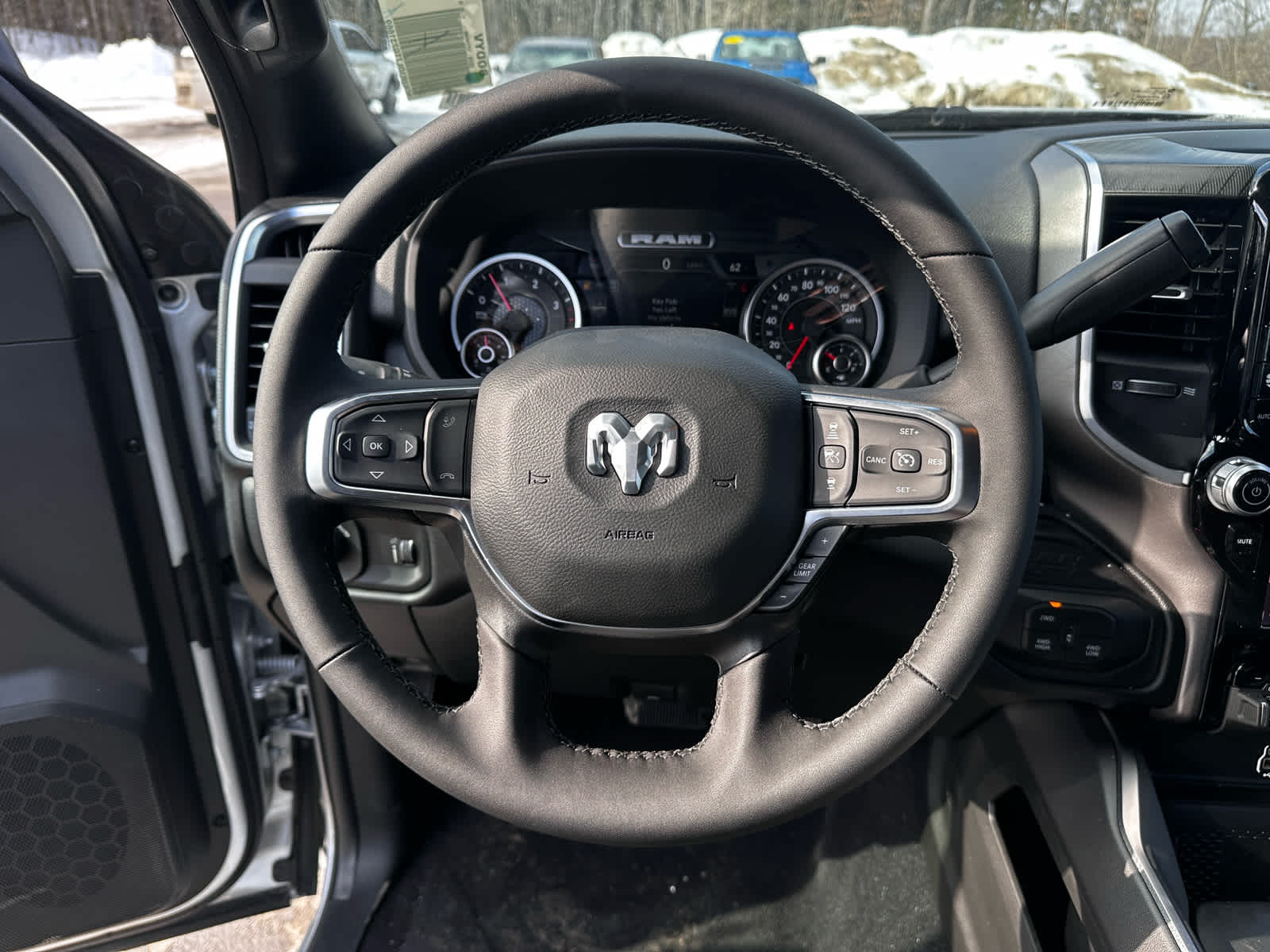 2026 RAM Ram 3500 RAM 3500 BIG HORN CREW CAB 4X4 6'4' BOX