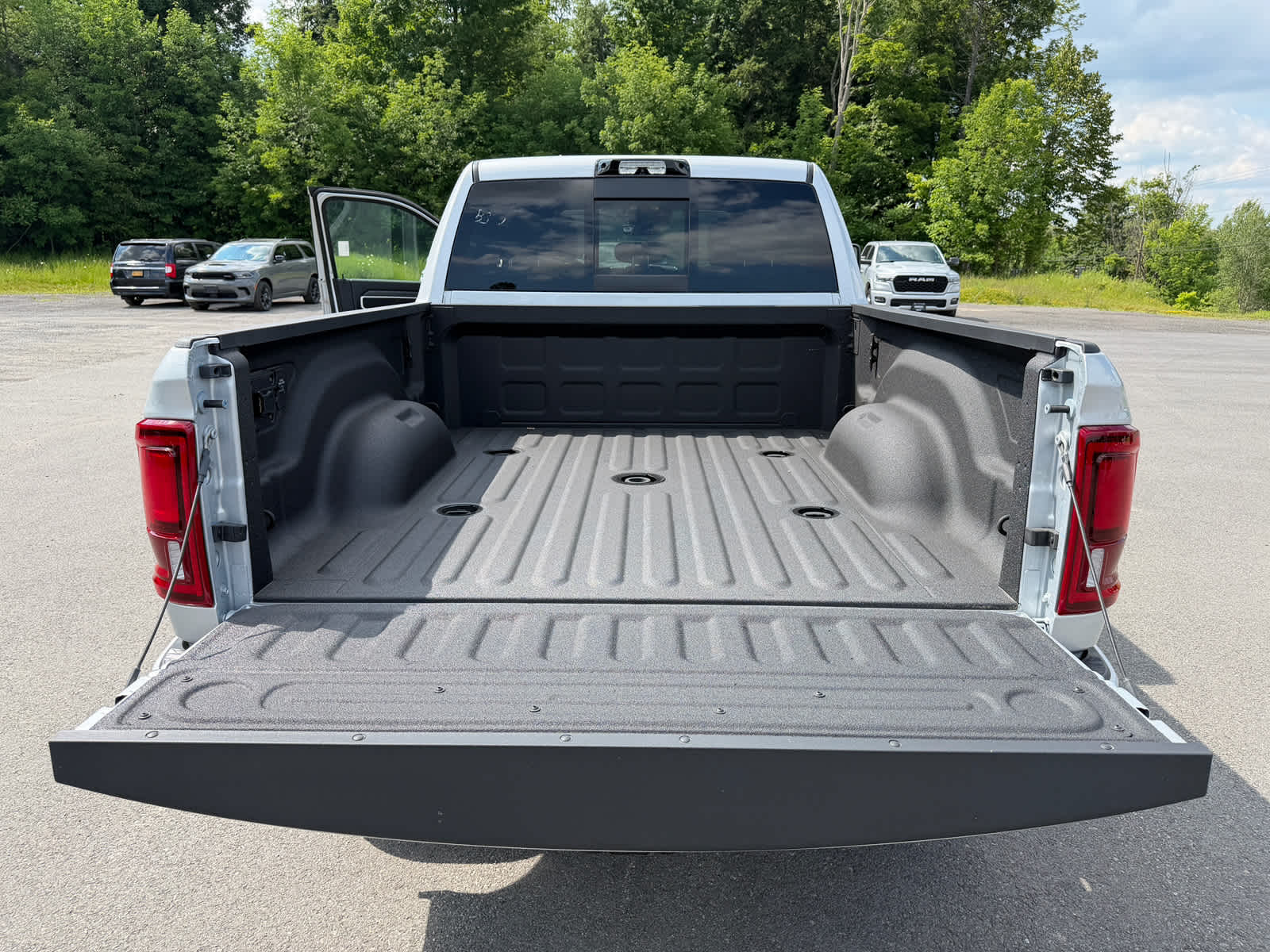 2026 RAM Ram 3500 RAM 3500 BIG HORN CREW CAB 4X4 6'4' BOX