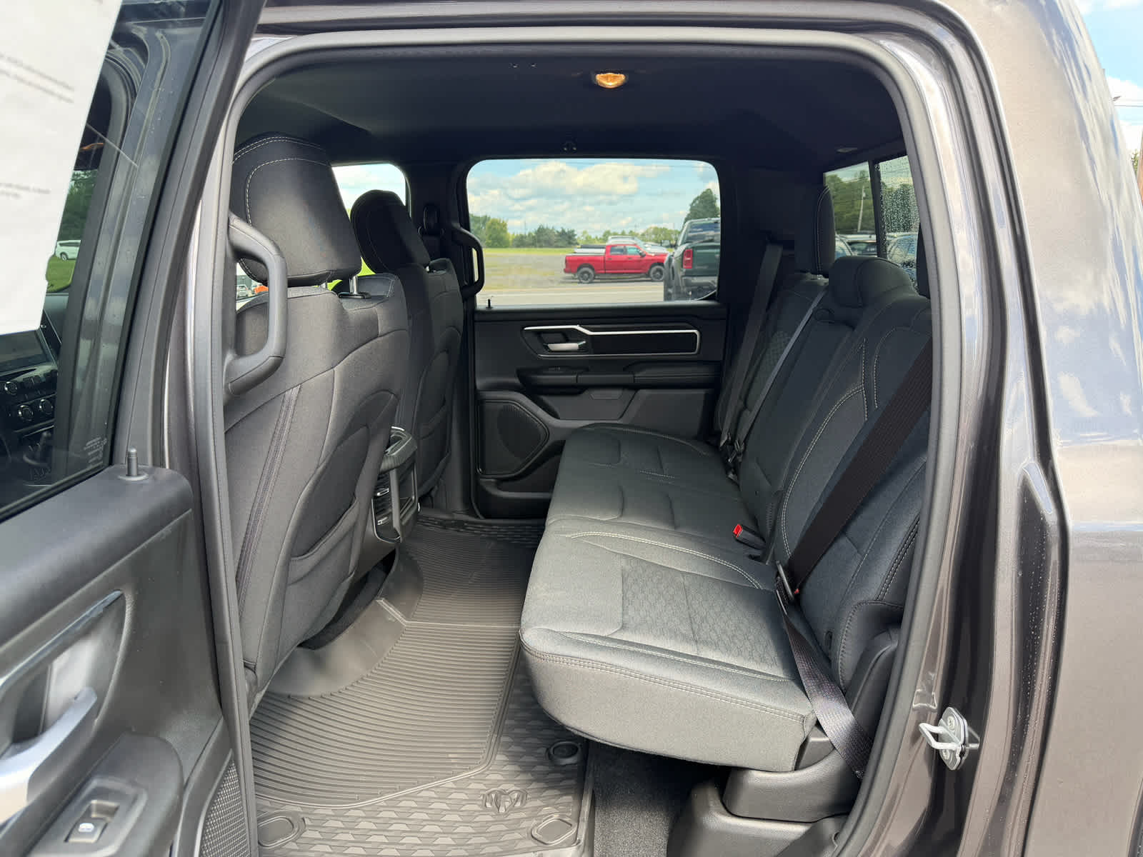 2026 RAM 1500 RAM 1500 BIG HORN CREW CAB 4X4 5'7' BOX