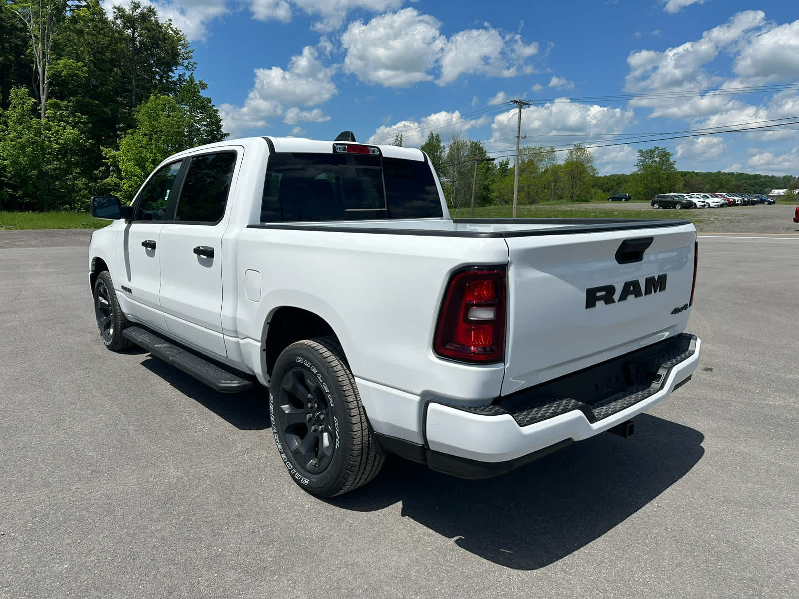 2026 RAM Ram 1500 RAM 1500 EXPRESS CREW CAB 4X4 5'7' BOX