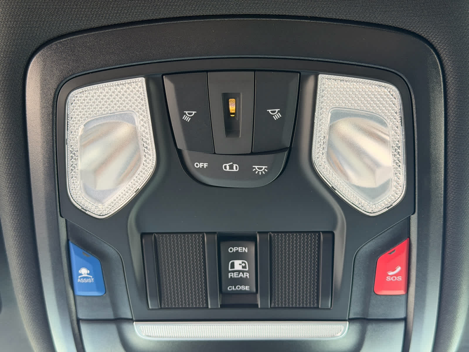 2027 RAM Ram 2500 RAM 2500 TRADESMAN CREW CAB 4X4 6'4' BOX