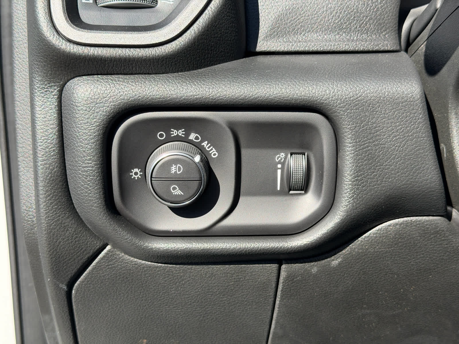 2026 RAM Ram 2500 RAM 2500 BLACK EXPRESS CREW CAB 4X4 6'4' BOX