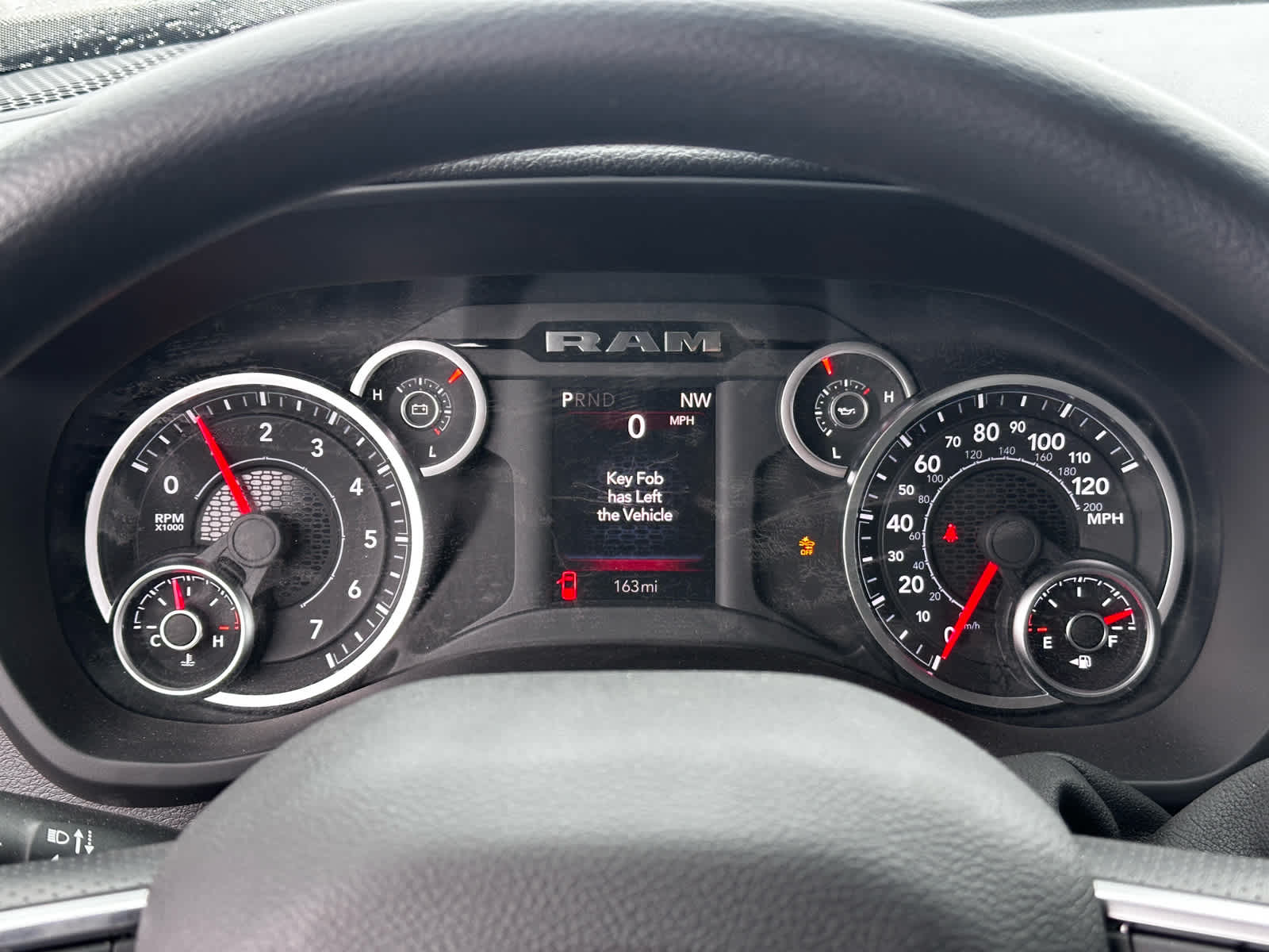 2026 RAM Ram 2500 RAM 2500 BLACK EXPRESS CREW CAB 4X4 6'4' BOX