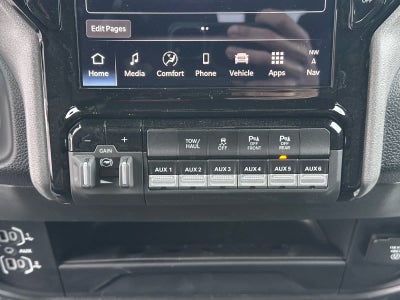 2026 RAM Ram 2500 RAM 2500 BLACK EXPRESS CREW CAB 4X4 6'4' BOX