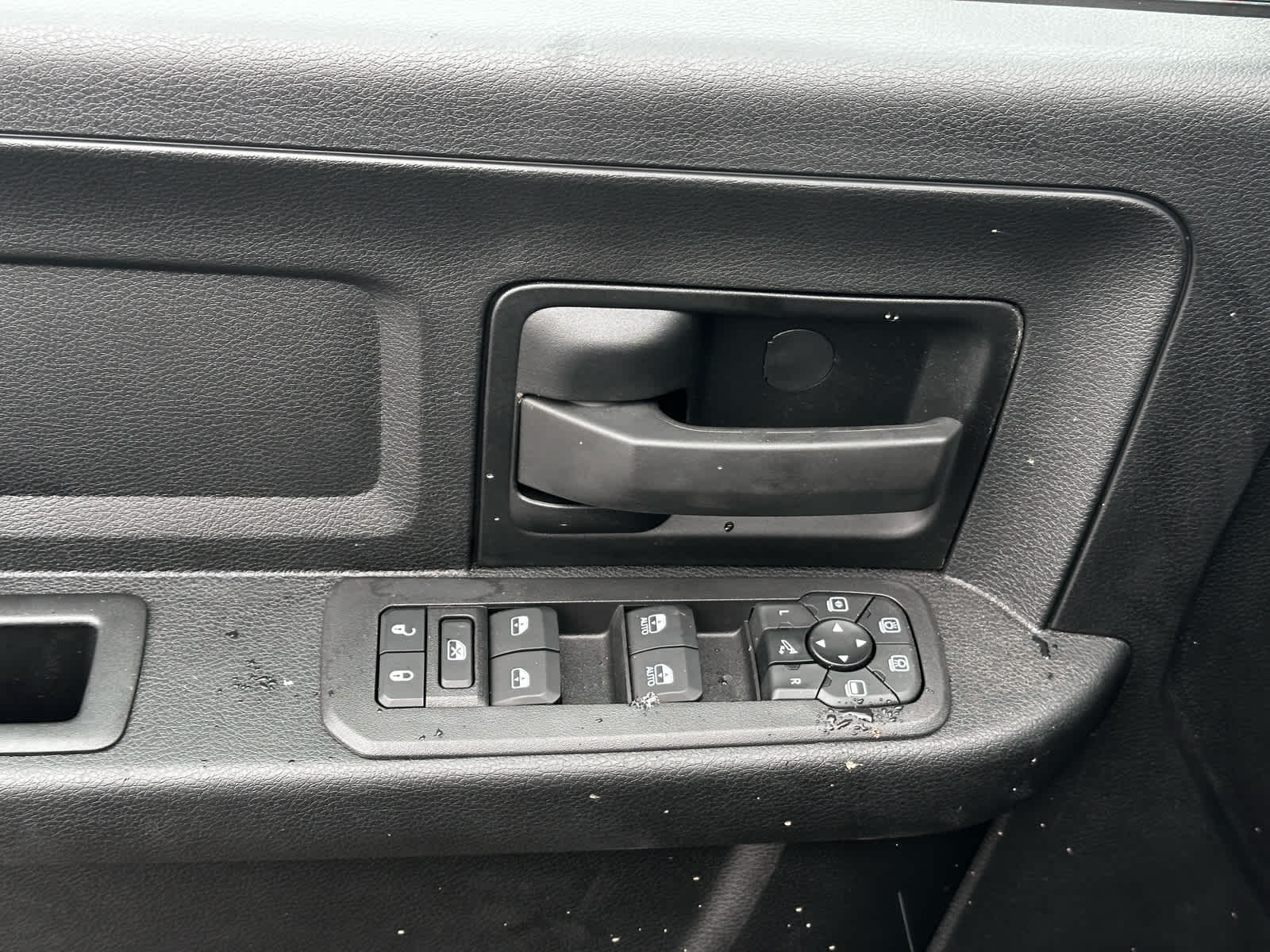 2026 RAM Ram 2500 RAM 2500 BLACK EXPRESS CREW CAB 4X4 6'4' BOX