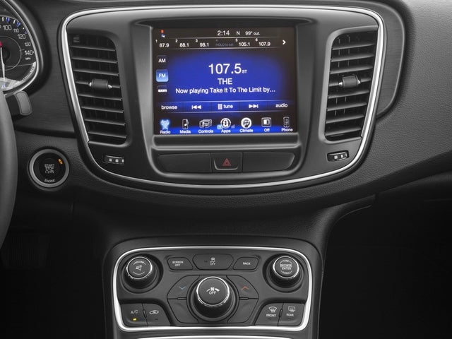 2016 Chrysler 200 Limited Platinum