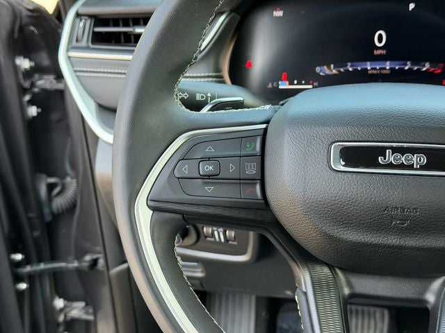 2024 Jeep Grand Cherokee Laredo X 4x4