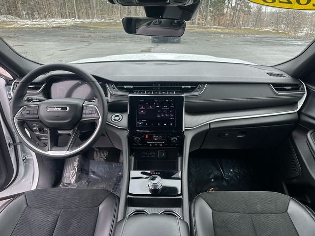 2025 Jeep Grand Cherokee Altitude 4x4