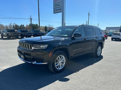 2022 Jeep Grand Cherokee L Laredo 4x4