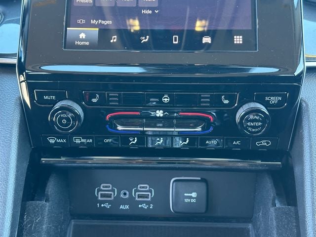 2022 Jeep Grand Cherokee L Laredo 4x4