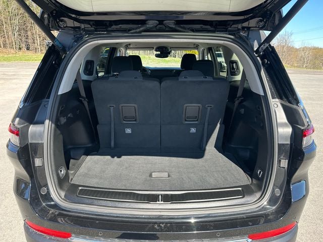 2022 Jeep Grand Cherokee L Laredo 4x4