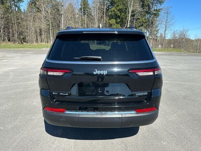 2022 Jeep Grand Cherokee L Laredo 4x4