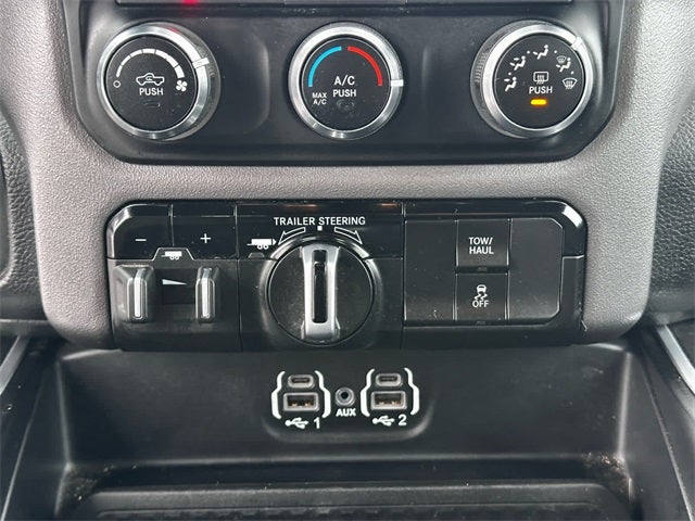 2023 RAM 1500 Big Horn Quad Cab 4x4 6'4' Box