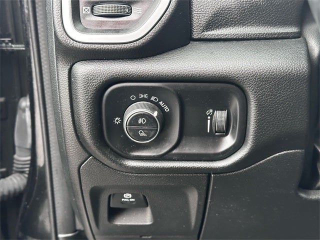 2023 RAM 1500 Big Horn Quad Cab 4x4 6'4' Box