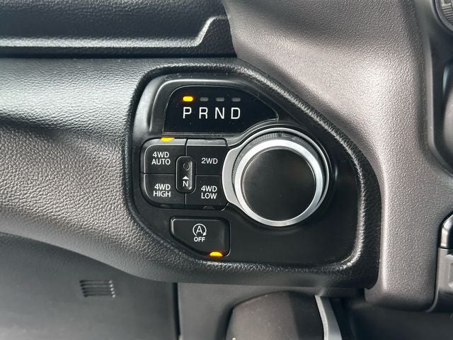 2023 RAM 1500 Big Horn Crew Cab 4x4 5'7' Box