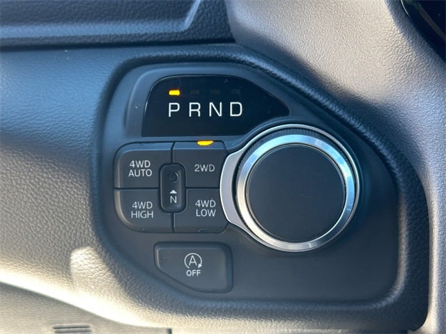 2025 RAM 1500 Big Horn Crew Cab 4x4 5'7' Box