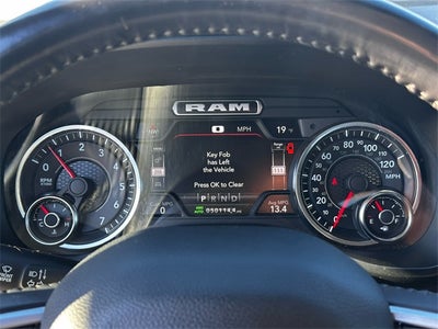 2022 RAM 1500 Big Horn Quad Cab 4x4 6'4' Box