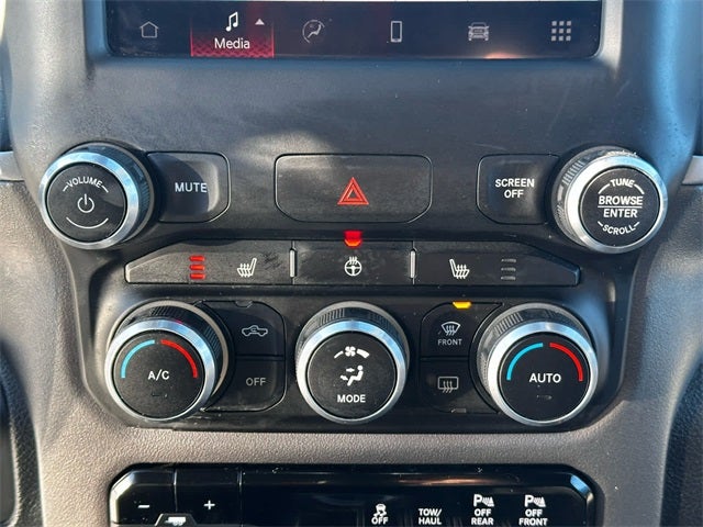 2022 RAM 1500 Big Horn Quad Cab 4x4 6'4' Box