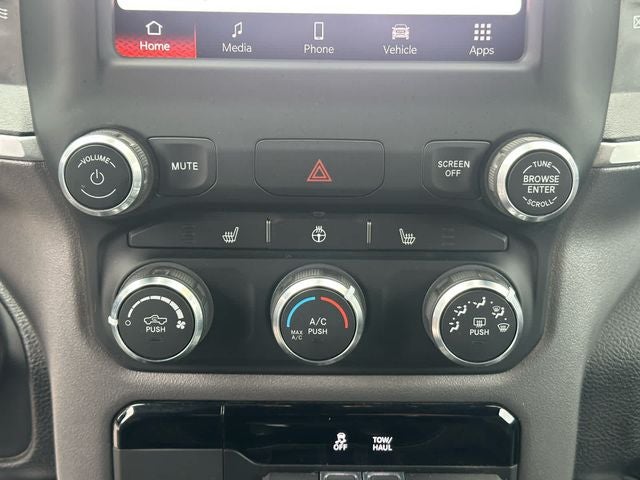 2023 RAM 1500 Big Horn Quad Cab 4x4 6'4' Box