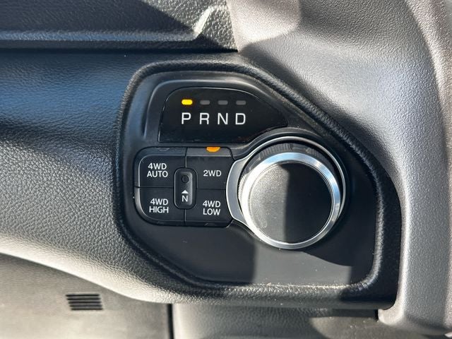 2019 RAM 1500 Big Horn/Lone Star Quad Cab 4x4 6'4' Box