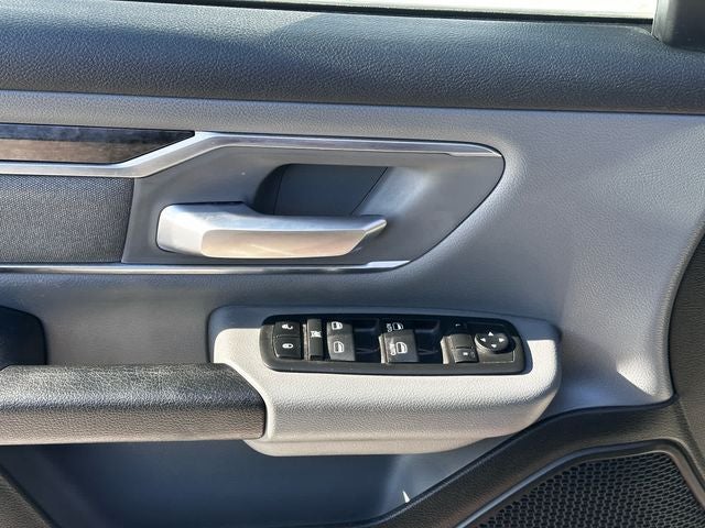 2019 RAM 1500 Big Horn/Lone Star Quad Cab 4x4 6'4' Box