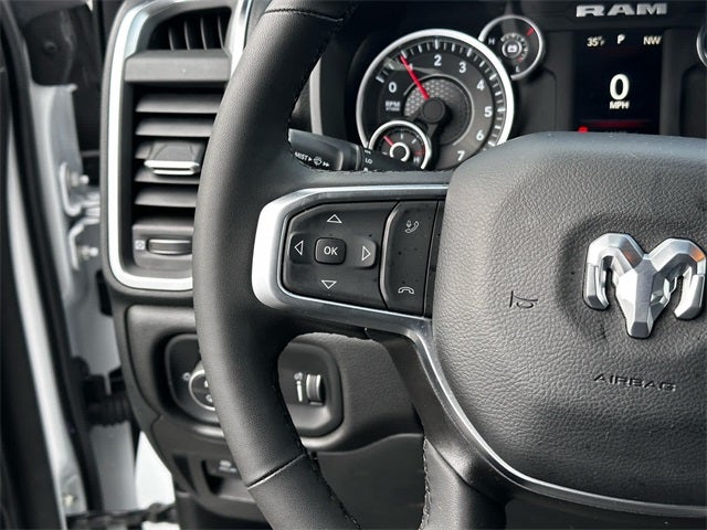 2025 RAM 1500 Big Horn Crew Cab 4x4 5'7' Box