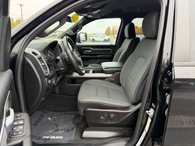 2023 RAM 1500 Big Horn Crew Cab 4x4 5'7' Box