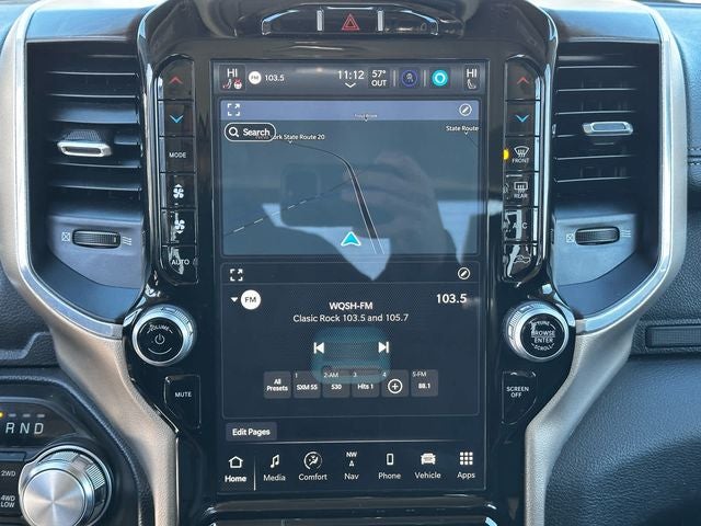 2022 RAM 1500 Laramie Crew Cab 4x4 5'7' Box