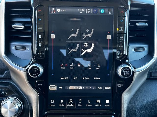 2022 RAM 1500 Laramie Crew Cab 4x4 5'7' Box