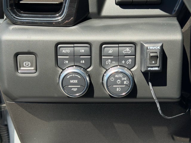 2024 GMC Sierra 2500HD 4WD Crew Cab Standard Bed AT4