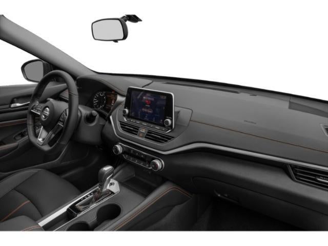 2022 Nissan Altima SR FWD