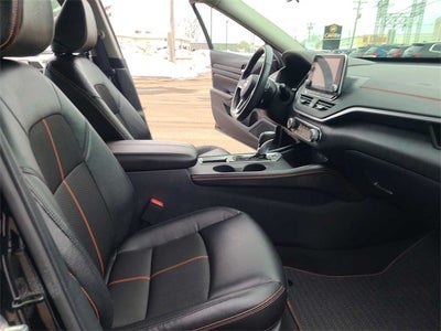 2022 Nissan Altima SR FWD