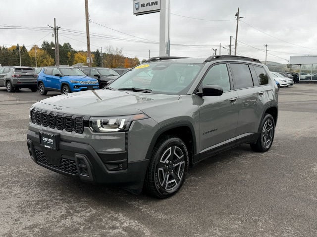 2026 Jeep Cherokee Laredo