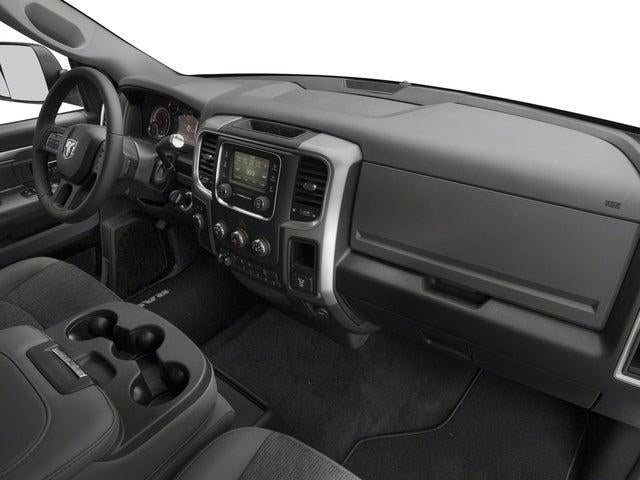 2017 RAM 3500 Big Horn Crew Cab 4x4 6'4' Box