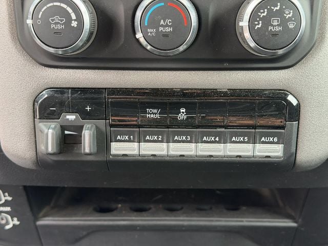 2021 RAM 2500 Tradesman Crew Cab 4x4 6'4' Box