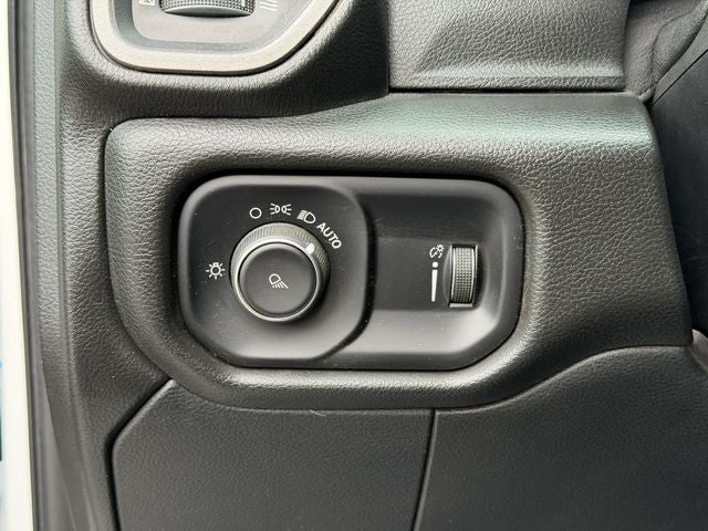 2021 RAM 2500 Tradesman Crew Cab 4x4 6'4' Box
