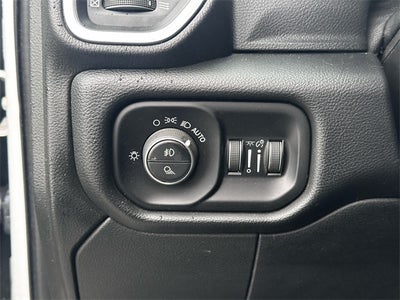 2019 RAM 2500 Big Horn Crew Cab 4x4 6'4' Box