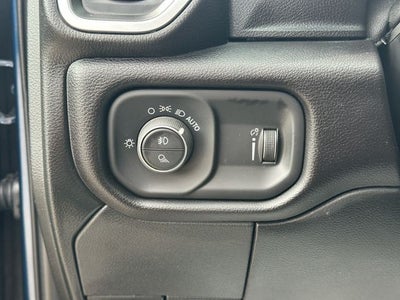 2022 RAM 2500 Big Horn Crew Cab 4x4 6'4' Box