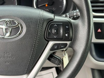 2019 Toyota Highlander LE